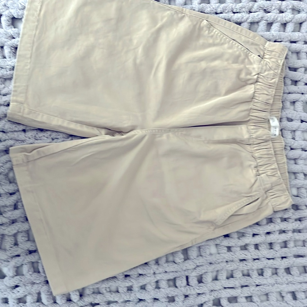 Beige Zara Cargo shorts Never worn brand new
